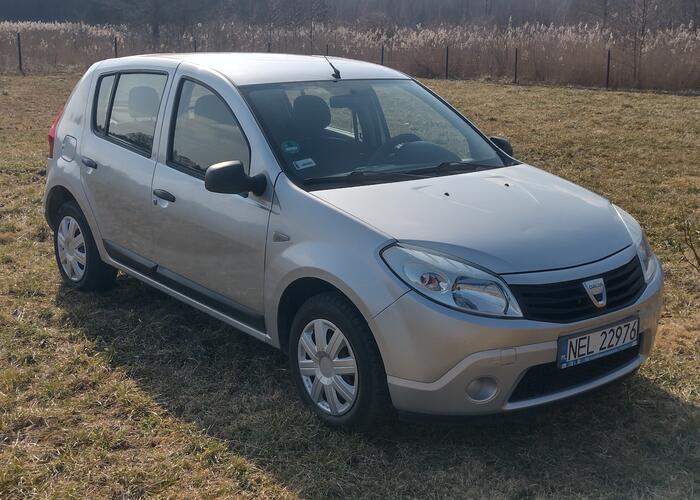 Grajewo ogłoszenia: Sprzedam bardzo zadbaną Dacię Sandero 1,4 benzyna + LPG z 2009.r....