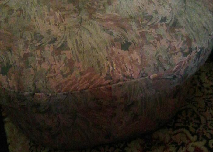 Grajewo ogłoszenia: sprzedam duza pufe otwierana pojemna